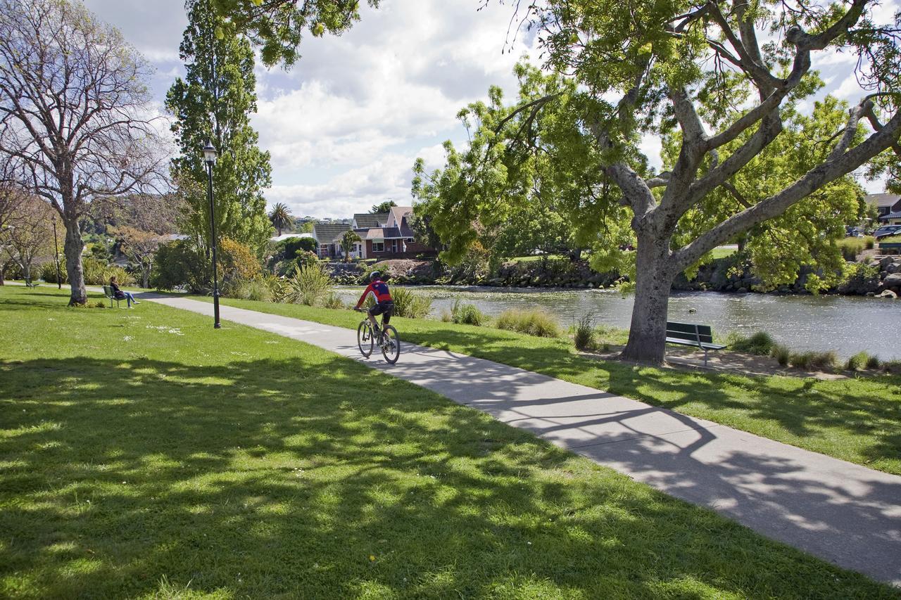 Riverside Villa - In The City By The River! Nelson Bagian luar foto