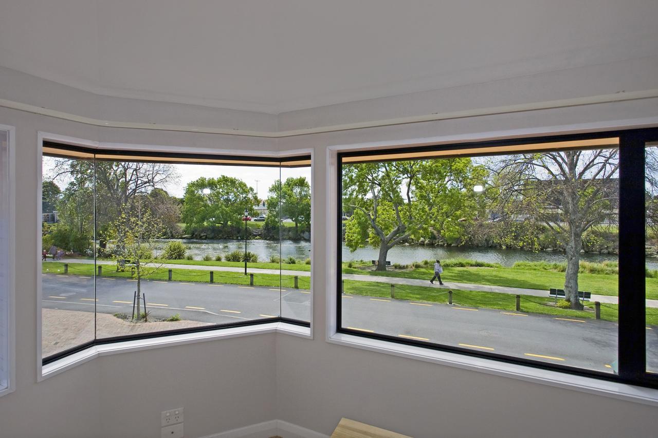 Riverside Villa - In The City By The River! Nelson Bagian luar foto