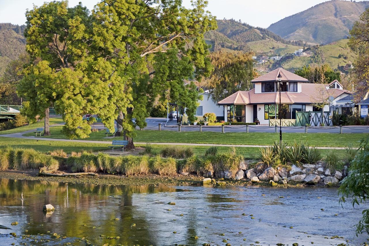 Riverside Villa - In The City By The River! Nelson Bagian luar foto